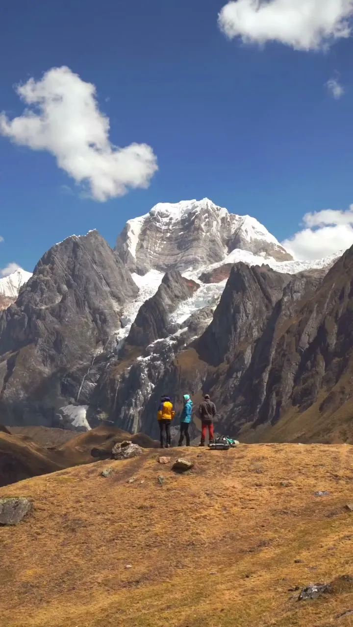 Cordillera Huayhuash travel photo